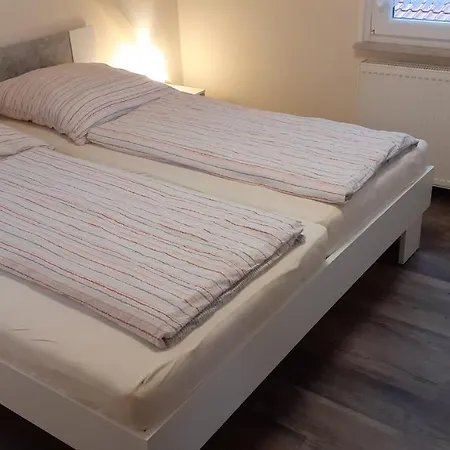 公寓 80qm Fuer 4 Personen In 2 Schlafzimmer *