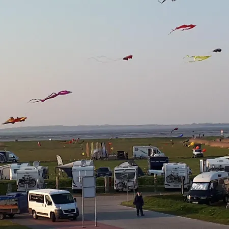 Fahrradurlaub In Ostfriesland Für 4 Personen Apartment *